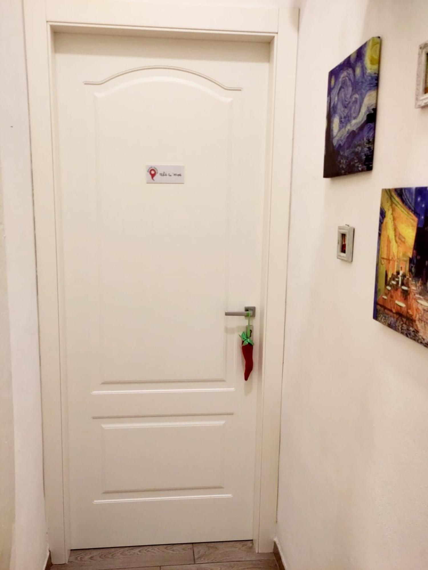 Staicca Rooms Napoli Bagian luar foto